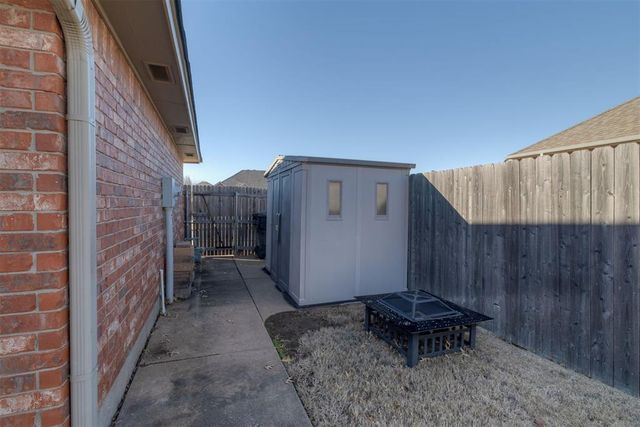 10717 NW 37th Street, Yukon, OK 73099