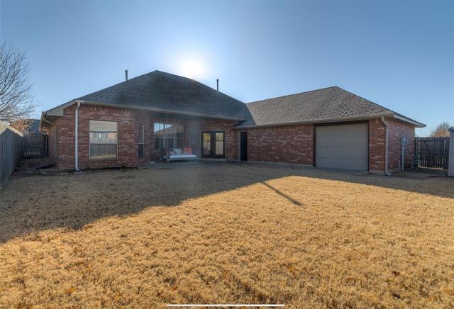 10717 NW 37th Street, Yukon, OK 73099