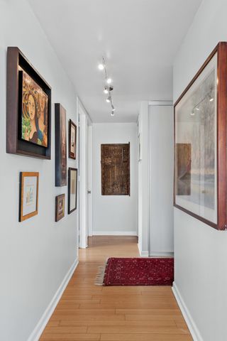 655 W IRVING PARK Road 2301, Chicago, IL 60613