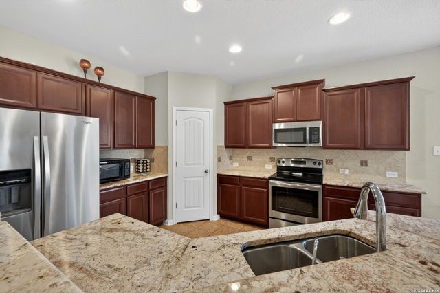 232 Albarella, Cibolo, TX 78108
