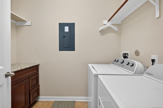 232 Albarella, Cibolo, TX 78108