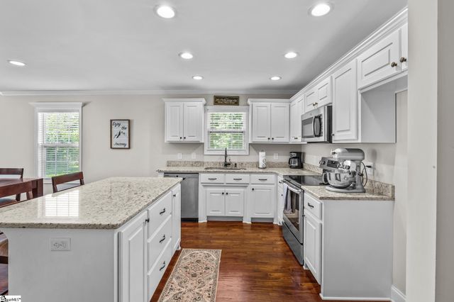 340 Amelia Springs Lane, Moore, SC 29369