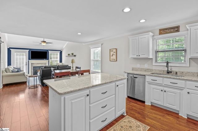 340 Amelia Springs Lane, Moore, SC 29369