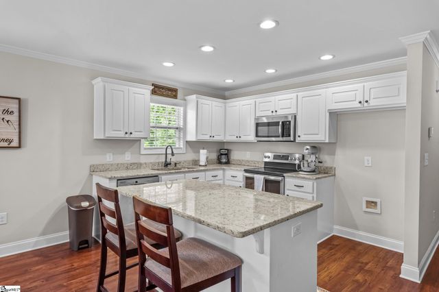 340 Amelia Springs Lane, Moore, SC 29369