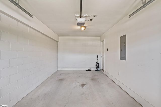 340 Amelia Springs Lane, Moore, SC 29369