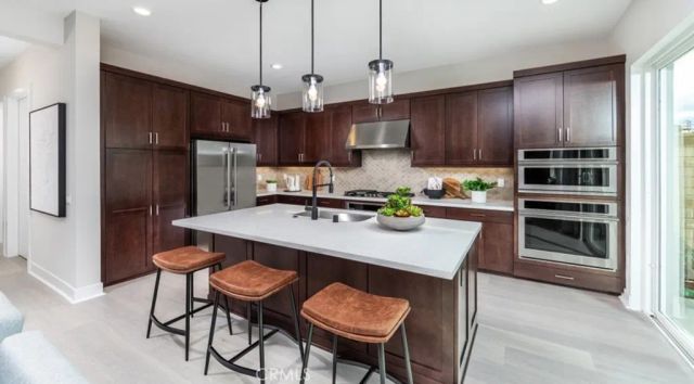 118 Pansy, Irvine, CA 92618