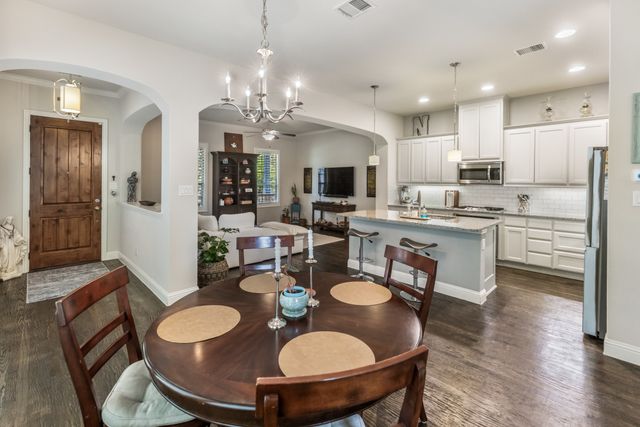 1207 Harris Hawk Way, Arlington, TX 76005