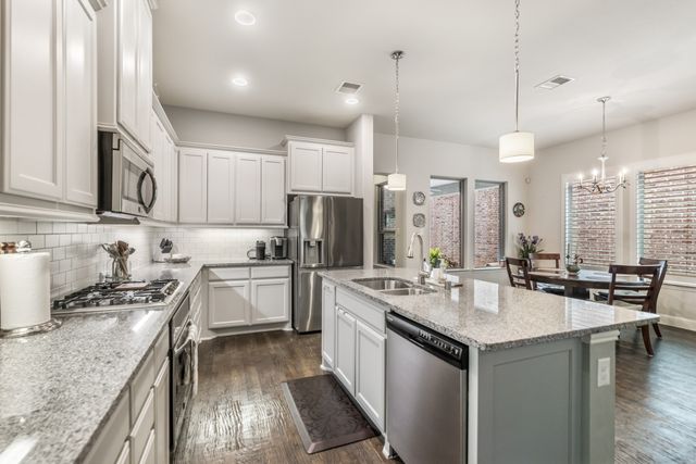 1207 Harris Hawk Way, Arlington, TX 76005