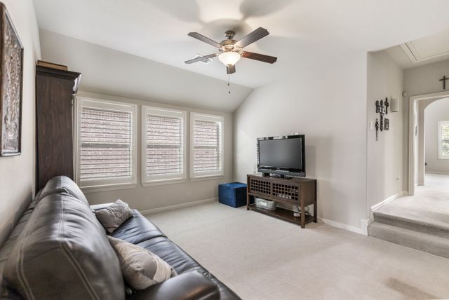 1207 Harris Hawk Way, Arlington, TX 76005