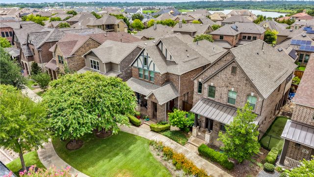1207 Harris Hawk Way, Arlington, TX 76005