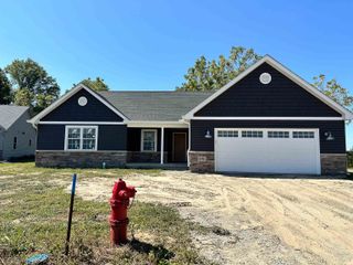 1791 N Sandal Wood Drive, Yorktown, IN 47396