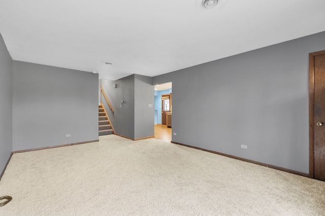 8128 Odell Avenue, Bridgeview, IL 60455
