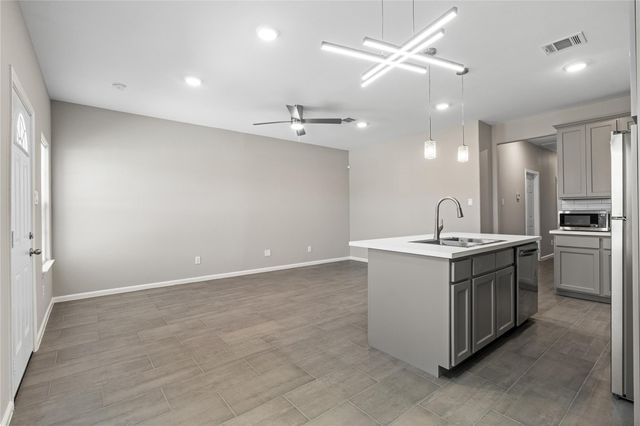 142 Calloway Street A, Houston, TX 77029