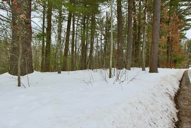 101 Page Road, Litchfield, NH 03052