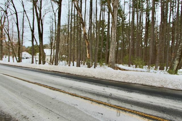 101 Page Road, Litchfield, NH 03052