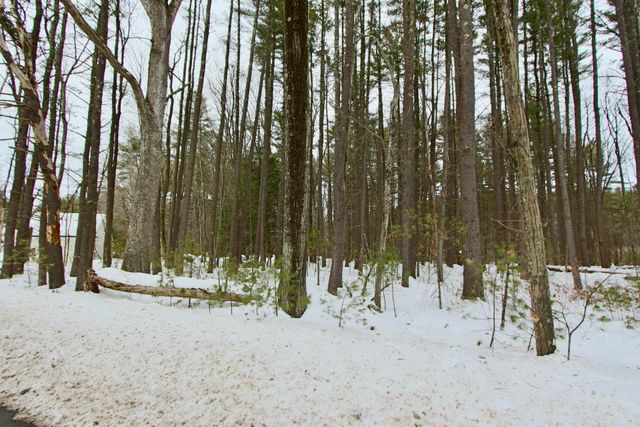 101 Page Road, Litchfield, NH 03052