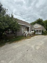 109 N Jefferson Street, Brownsburg, IN 46112