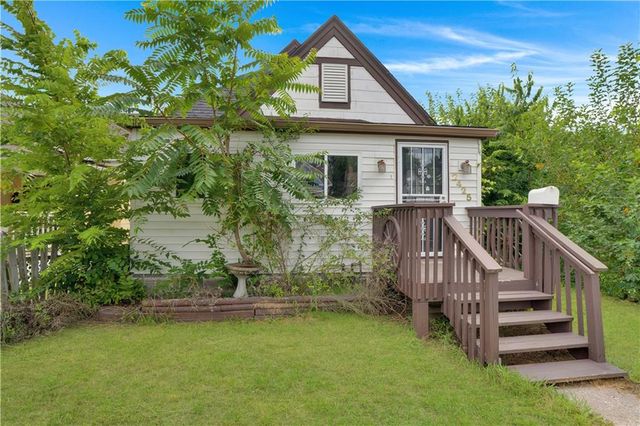 2425 Jackson Avenue, Kansas City, MO 64127