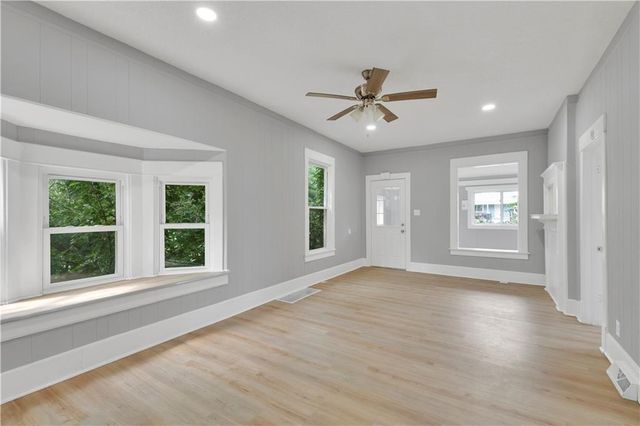 2425 Jackson Avenue, Kansas City, MO 64127