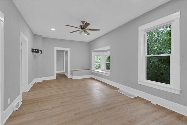2425 Jackson Avenue, Kansas City, MO 64127