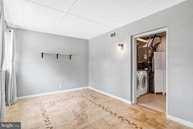 6806 SMITHWAY DR, Alexandria, VA 22307