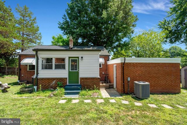 6806 SMITHWAY DR, Alexandria, VA 22307