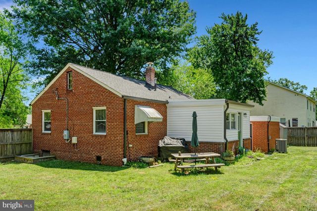 6806 SMITHWAY DR, Alexandria, VA 22307