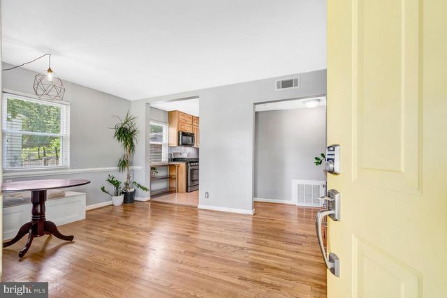 6806 SMITHWAY DR, Alexandria, VA 22307