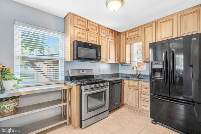 6806 SMITHWAY DR, Alexandria, VA 22307