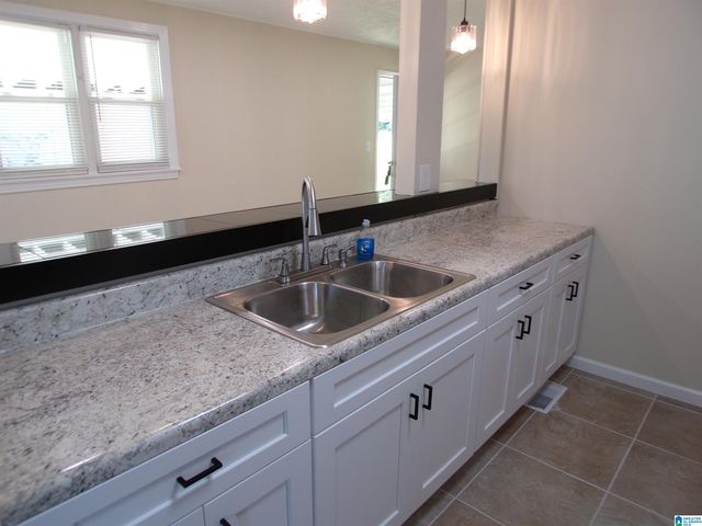 383 PINEHURST DRIVE, Talladega, AL 35160
