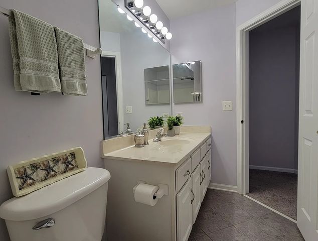 11S505 Rachael Court, Willowbrook, IL 60527