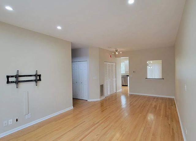 11S505 Rachael Court, Willowbrook, IL 60527