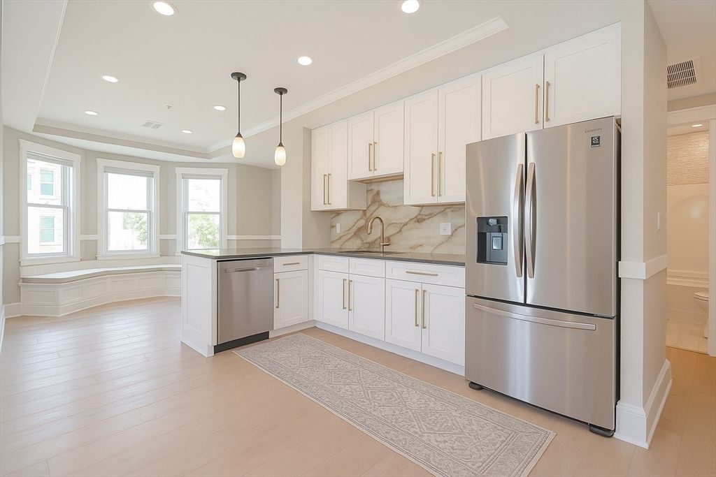 69 Falcon Street 2, Boston, MA 02128
