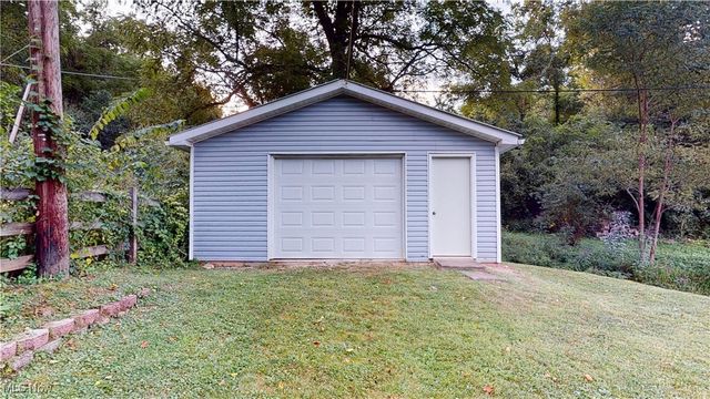 8908 Southern Highway, Rockport, WV 26169