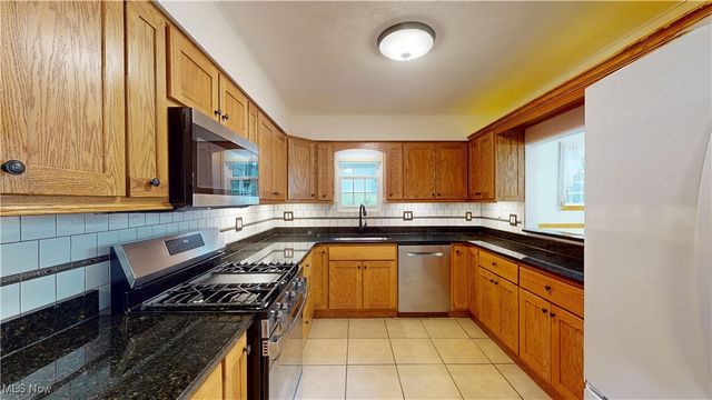 8908 Southern Highway, Rockport, WV 26169