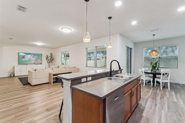 11943 VERRAZANO DRIVE, Orlando, FL 32836