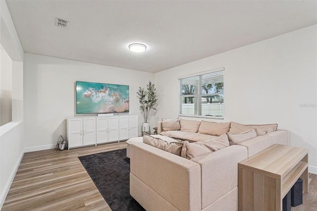 11943 VERRAZANO DRIVE, Orlando, FL 32836