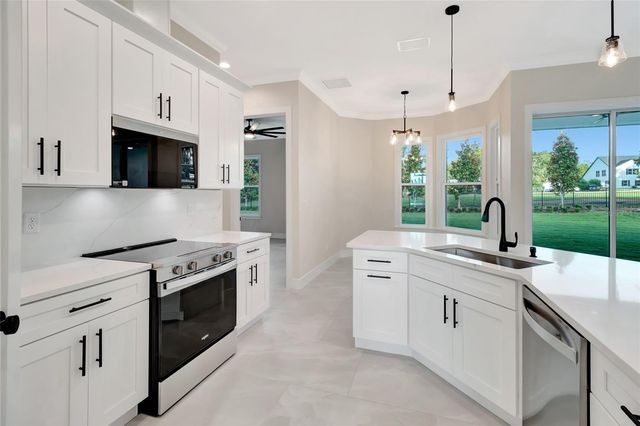 17557 NINTH STREET, Montverde, FL 34756
