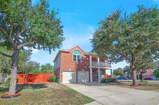 800 Windsor Hills DR, Pflugerville, TX 78660