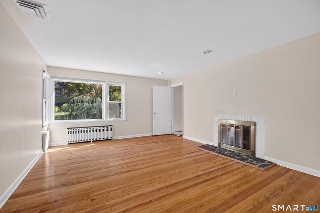 659 West Woods Road, Hamden, CT 06518