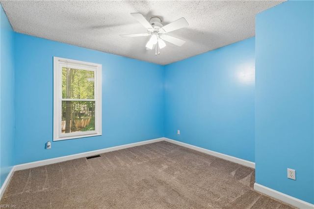 899 Eastnor CT, Newport News, VA 23608