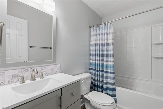 899 Eastnor CT, Newport News, VA 23608