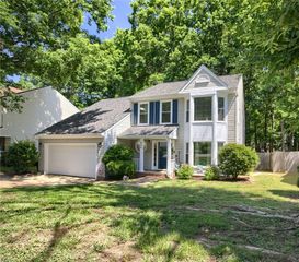 899 Eastnor CT, Newport News, VA 23608