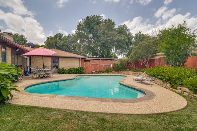 1217 Gardengate Circle, Garland, TX 75043
