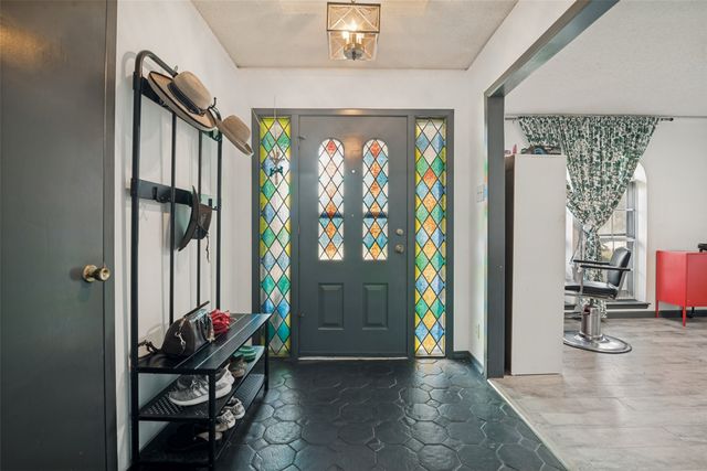1217 Gardengate Circle, Garland, TX 75043
