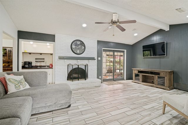 1217 Gardengate Circle, Garland, TX 75043