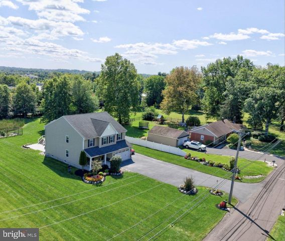 57 WOODLAWN AVE, Chalfont, PA 18914