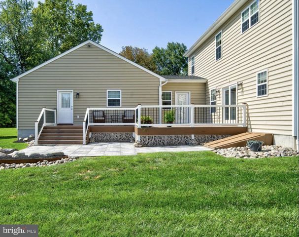 57 WOODLAWN AVE, Chalfont, PA 18914