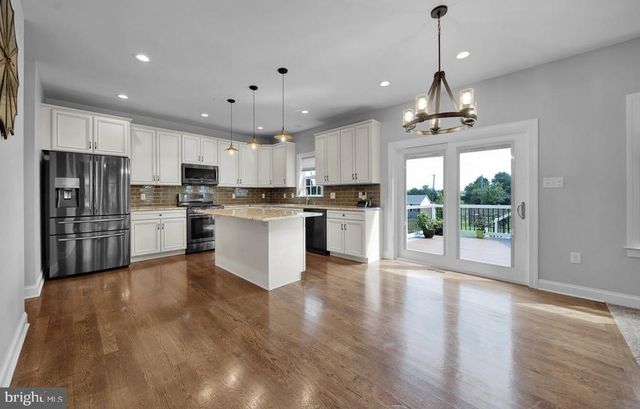 57 WOODLAWN AVE, Chalfont, PA 18914