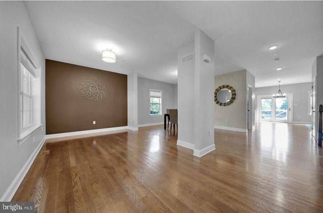 57 WOODLAWN AVE, Chalfont, PA 18914